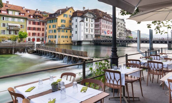 Terrasse wirtshaus taube luzern tavolago ag 02